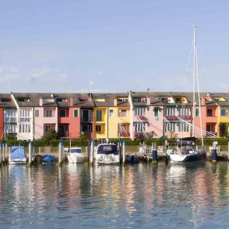 Adorable Modern With Shared Pool Apartment Porto Santa Margherita di Caorle