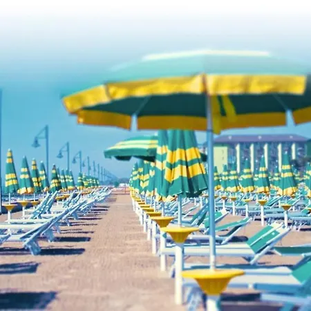 Adorable With Shared Pool Apartament *